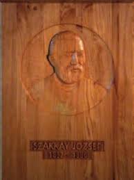 Szakkay József faragott fa portréja